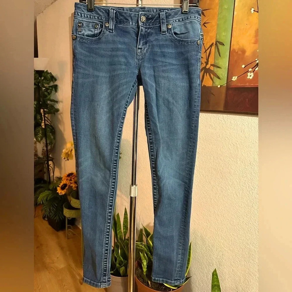 Miss Me cuffed skinny jeans women’s size 27/27 - Picture 1 of 12